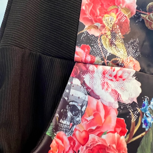 Understar rare skull & flower pant - Picture 3 of 5